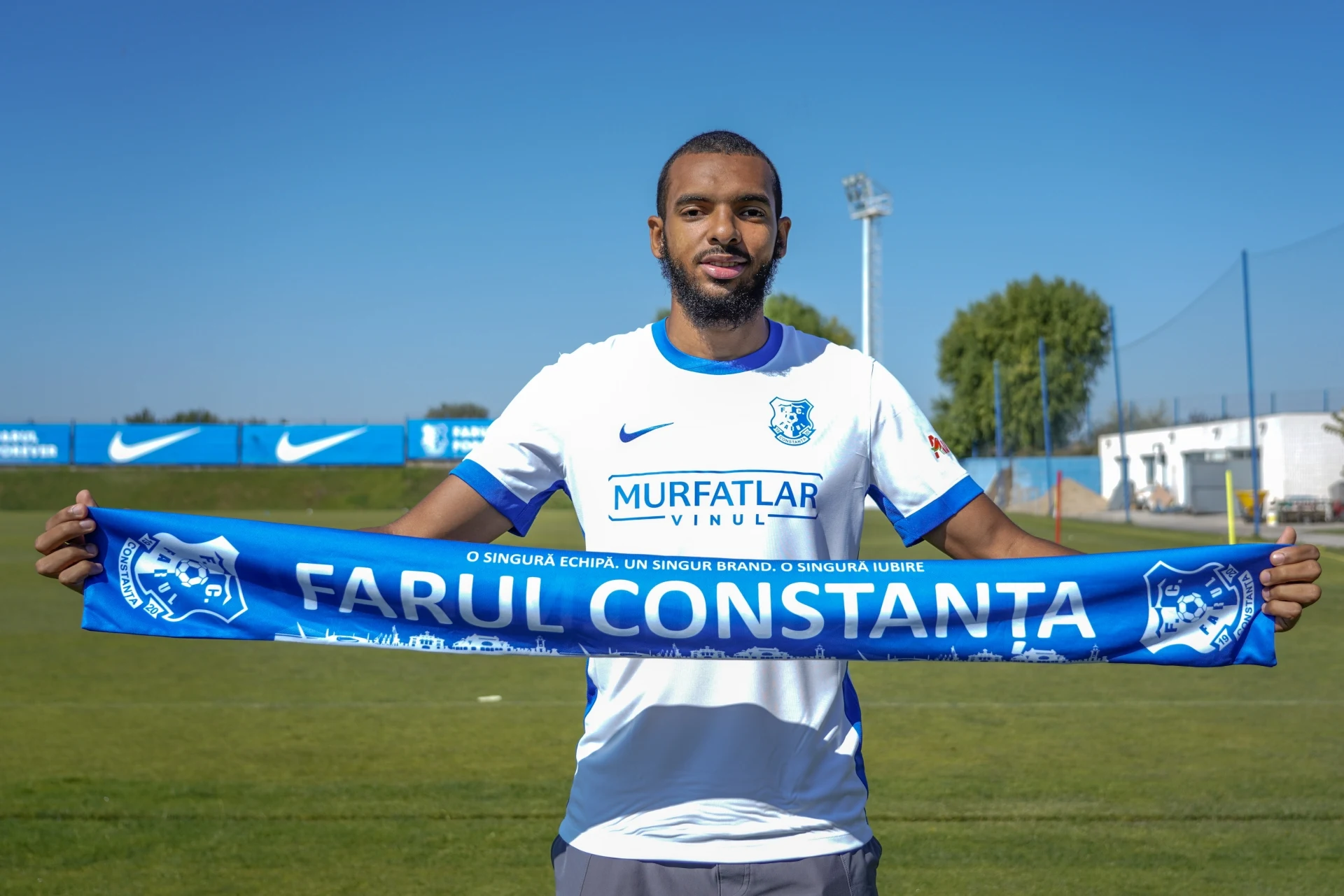 Farul Constanța l-a transferat pe fundașul francez Nabil Aberdin